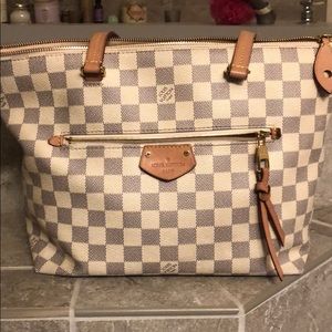 Authentic Louis Vuitton purse